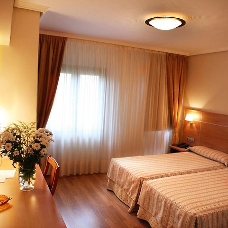 Hotel Las Anclas 엘 아스티예로 외부 사진