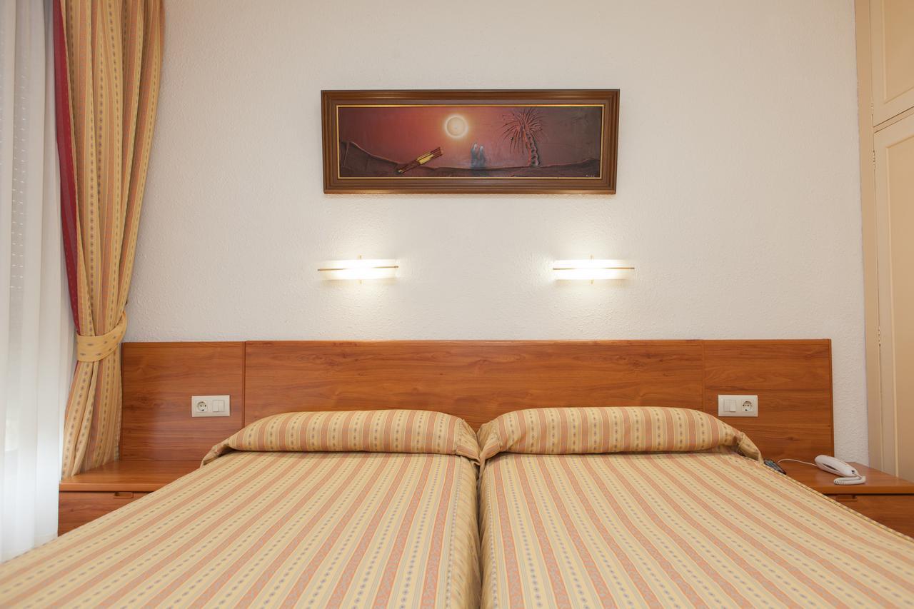 Hotel Las Anclas 엘 아스티예로 외부 사진