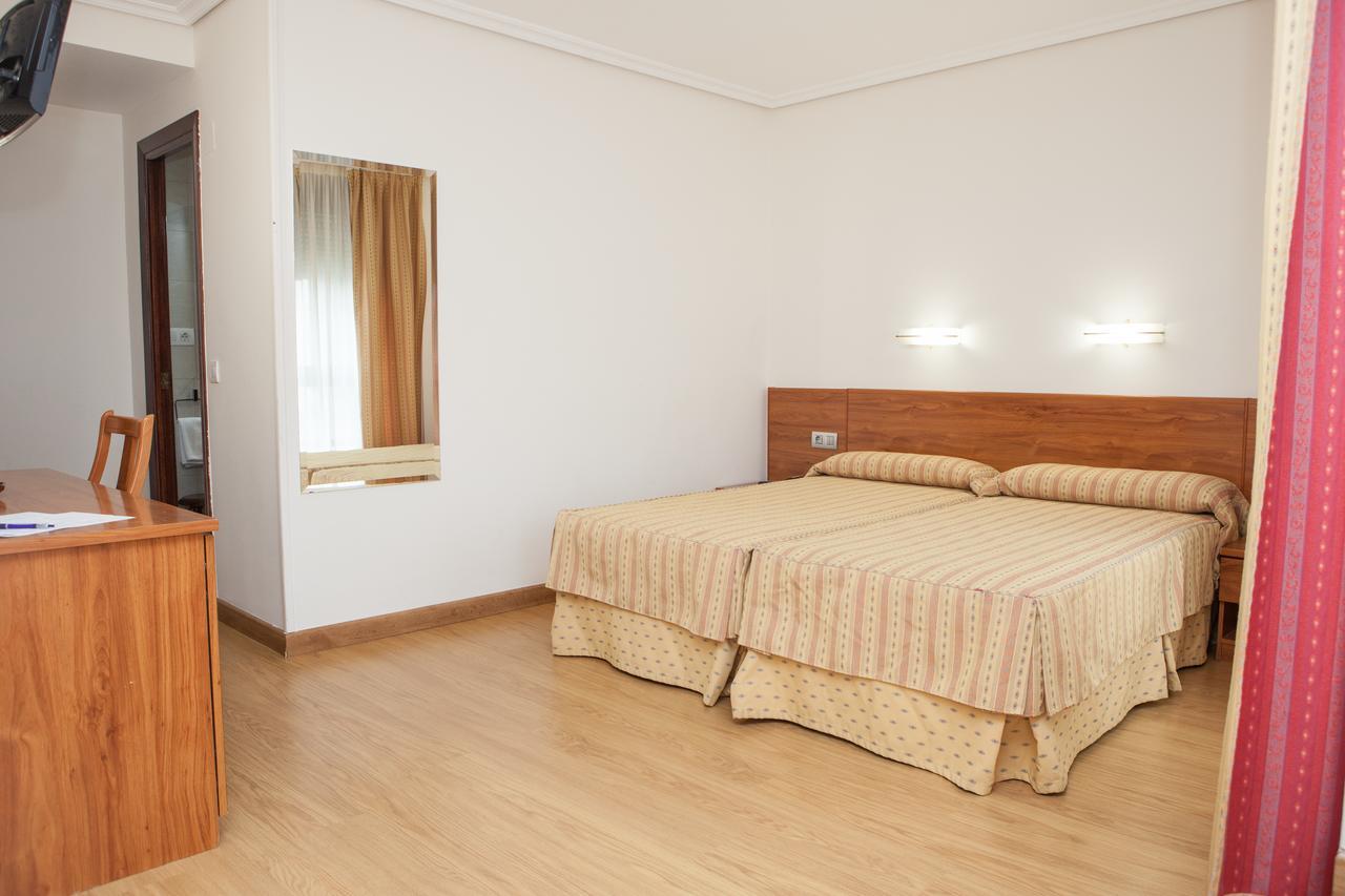 Hotel Las Anclas 엘 아스티예로 외부 사진