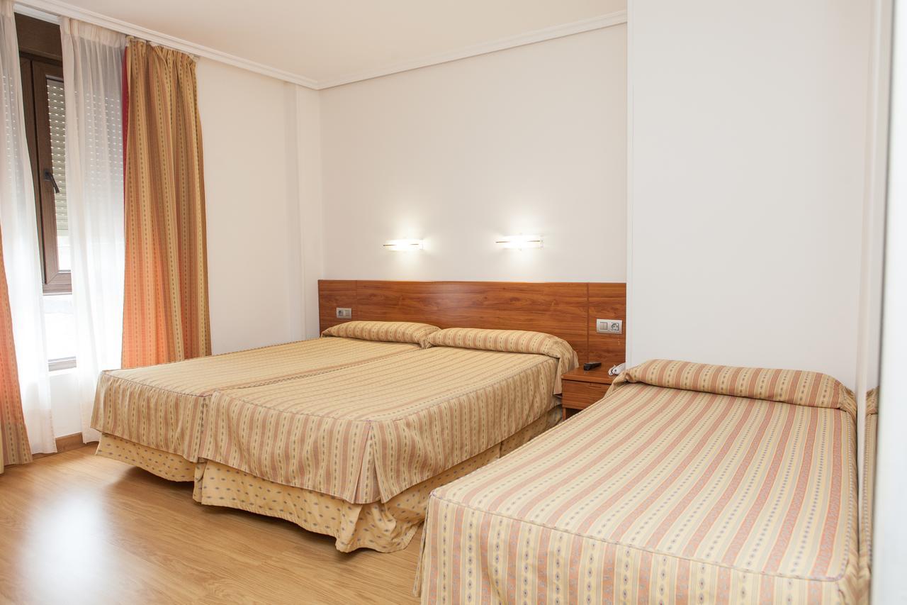 Hotel Las Anclas 엘 아스티예로 외부 사진