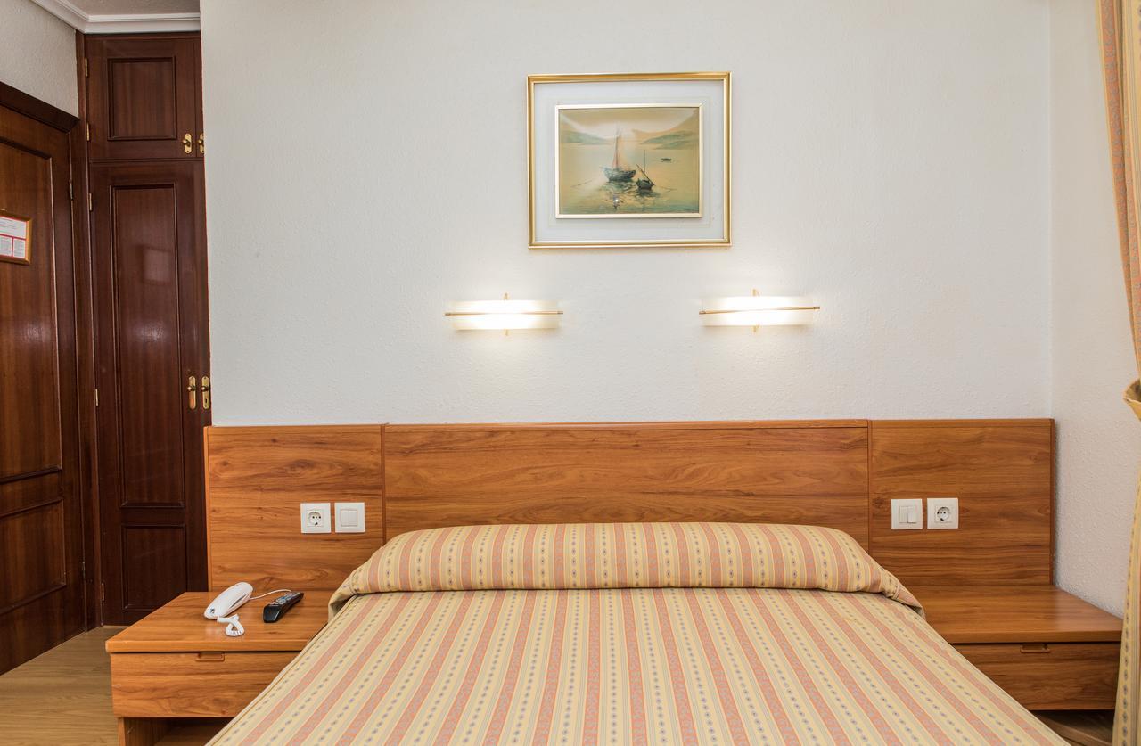 Hotel Las Anclas 엘 아스티예로 외부 사진